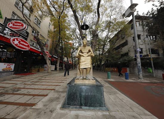 turkiye/ankara/kizilay/landmark/insan-haklari-aniti
