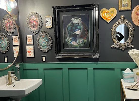 illinois/elgin/landmark/alchemy-tattoo-gallery-private-studio