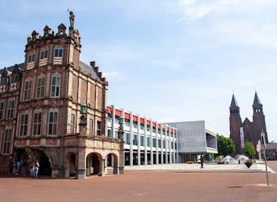 netherlands/gelderland/landmark/duivelshuis-van-maarten-van-rossum