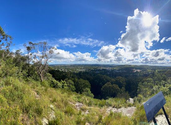 australia/central-highlands/landmark/bowral-lookout