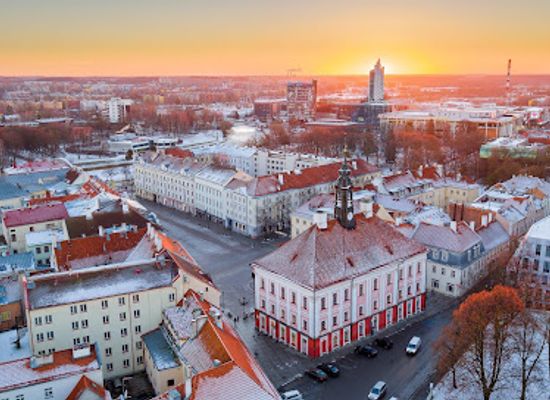 estonia/tartu-university/landmark/town-hall-square