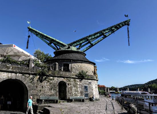 germany/wurzburg/landmark/hochwassermarken