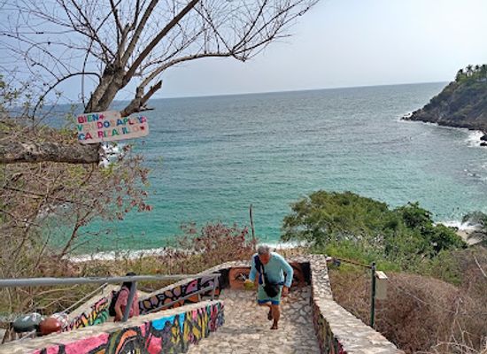 mexico/puerto-escondido/landmark/playa-carrizalillo