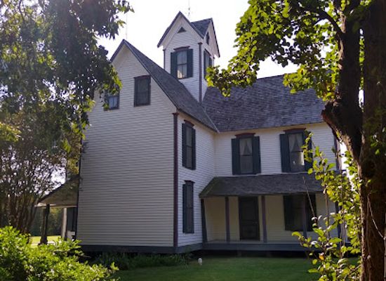 texas/east-texas/landmark/opal-lawrence-historical-park