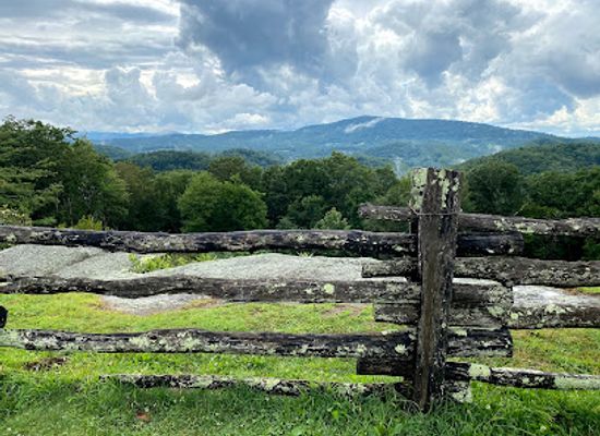 virginia/blue-ridge-highlands/landmark/linn-cove-viaduct