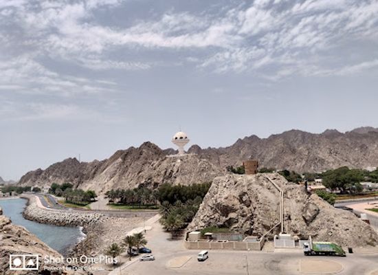 oman/muscat-governorate/landmark/muscat-marine-tower