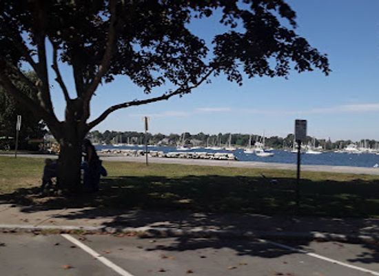 rhode-island/east-bay/landmark/independence-park