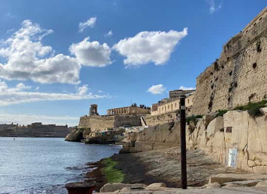 malta/northern-district/landmark/boom-defence