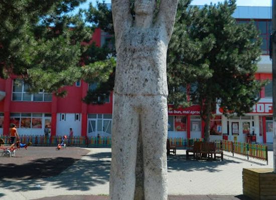romania/mures/landmark/muncitorul