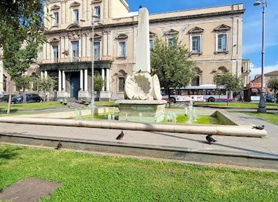 italy/sicily/landmark/piazza-cutelli