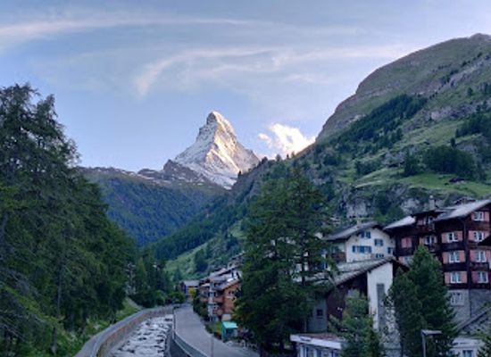 switzerland/zermatt/landmark/mountaineer-s-cemetery
