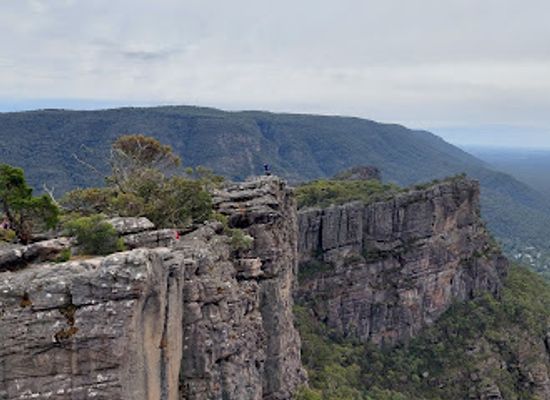 australia/grampians/landmark/sundial-carpark