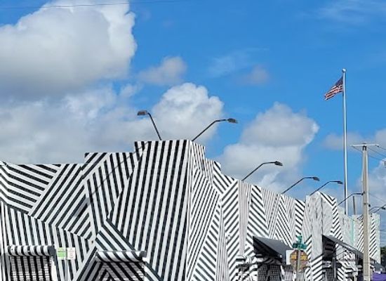 florida/miami/wynwood/landmark/the-wynwood-building