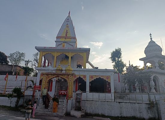 india/kashmir-valley/landmark/nau-devi-cave-temple