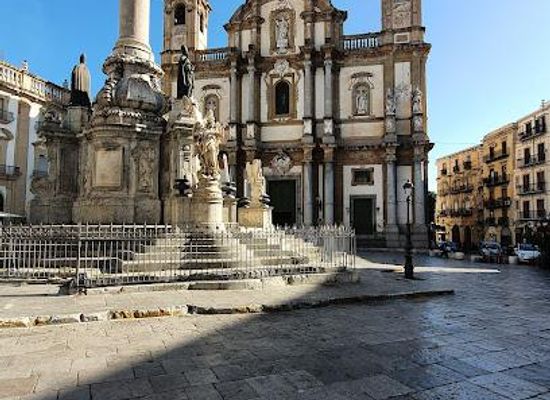 italy/palermo/landmark/piazza-s-domenico