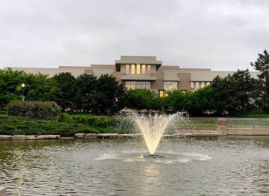 illinois/schaumburg/landmark/schaumburg-township-district-library