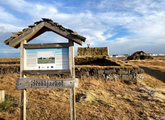 iceland/keflavik/landmark/stekkjarkot