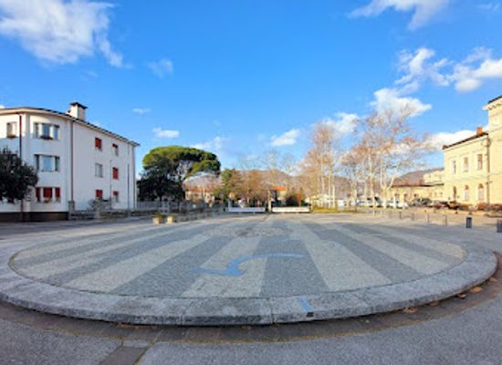 slovenia/gorizia/landmark/trg-evrope