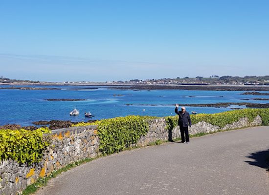 guernsey/forest/landmark/portelet-bay