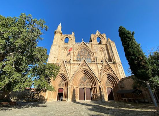 cyprus/famagusta/landmark/famagusta-castle-arcade