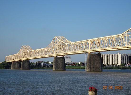 kentucky/louisville/landmark/louisville-historic-wharf