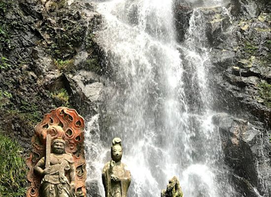 japan/chikugo/landmark/kiyomizu-waterfall