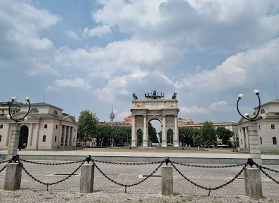 italy/lombardy/landmark/arco-della-pace