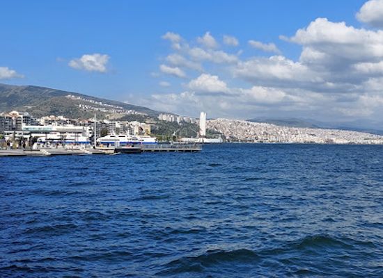 turkiye/izmir/karsiyaka/landmark/karsiyaka-sahil