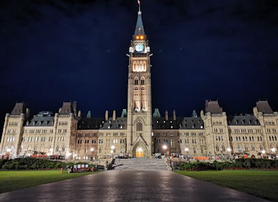 canada/eastern-ontario/landmark/parliament-hill