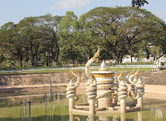 laos/vang-vieng-karst-landscape/landmark/pha-that-luang-vientiane