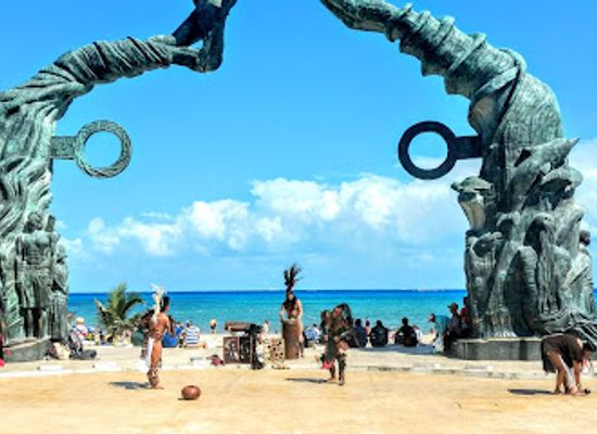 mexico/playa-del-carmen/coco-beach/landmark/portal-maya