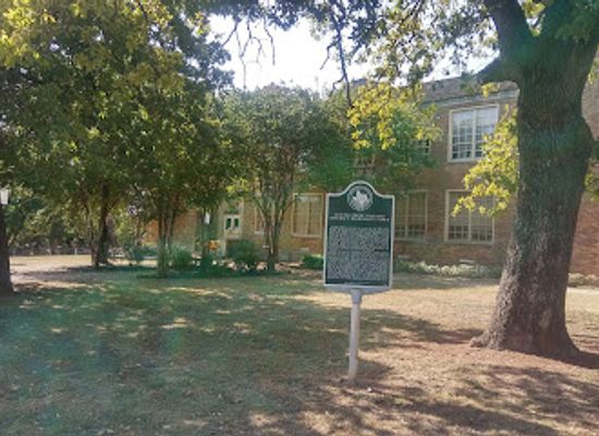 texas/east-texas/landmark/tenth-street-historic-district-freedmans-town-texas-state-historical-marker