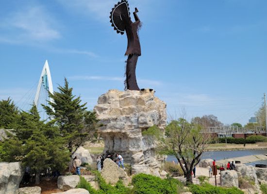 kansas/central-plains/landmark/mid-america-all-indian-museum