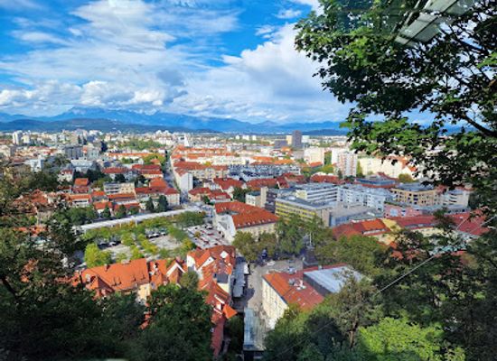slovenia/ljubljana/landmark/ljubljana-castle-funicular