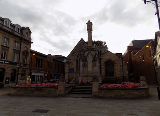 united-kingdom/lincolnshire/landmark/lincoln-war-memorial