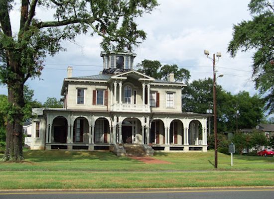 alabama/tuscaloosa-national-forest/landmark/jemison-van-de-graaff-mansion