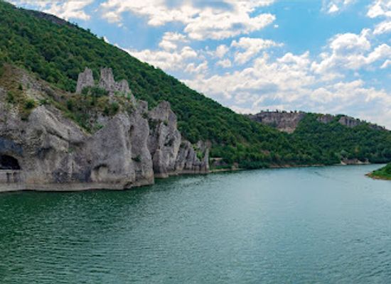 bulgaria/varna-region/landmark/wonderful-rocks