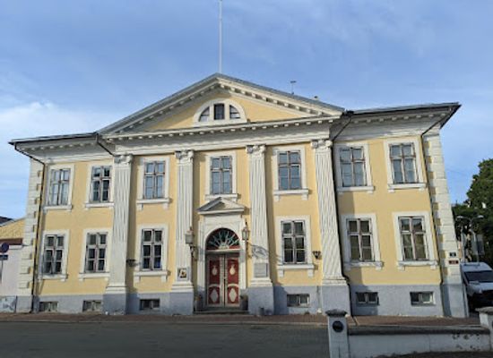 estonia/parnu-county/landmark/town-hall