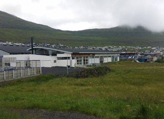 faroe-islands/klaksvik/landmark/klaksvikar-svimjiholl