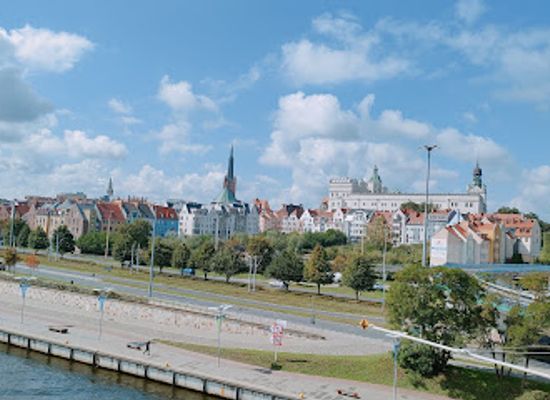 poland/szczecin/landmark/krzysztof-jarzyna-monument