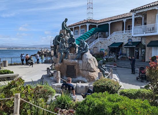 california/monterey/cannery-row/landmark/cannery-row-monument