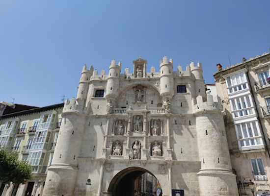spain/burgos/landmark/arco-de-santa-maria