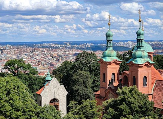 czechia/bohemia/landmark/monument-petrin-tower