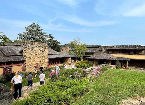wisconsin/central-wisconsin/landmark/taliesin