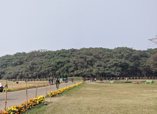 india/kolkata/howrah/landmark/the-great-banyan-tree