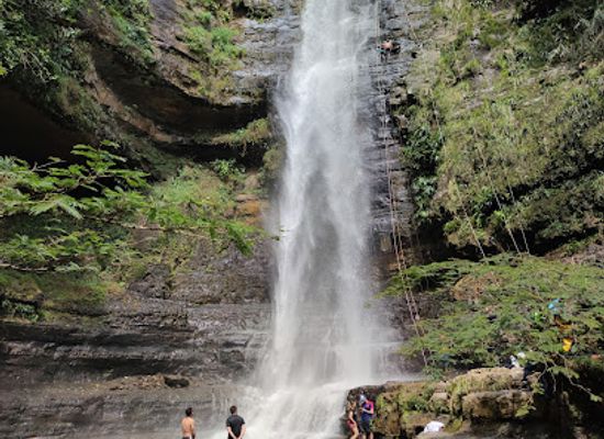 colombia/santanderes/landmark/cascadas-de-juan-curi-parque-ecologico
