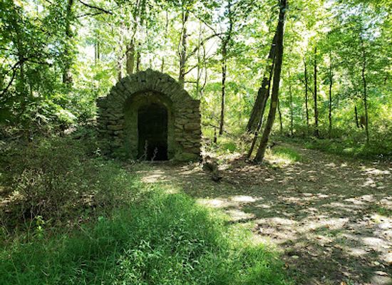 pennsylvania/reading/landmark/kuechler-s-roost