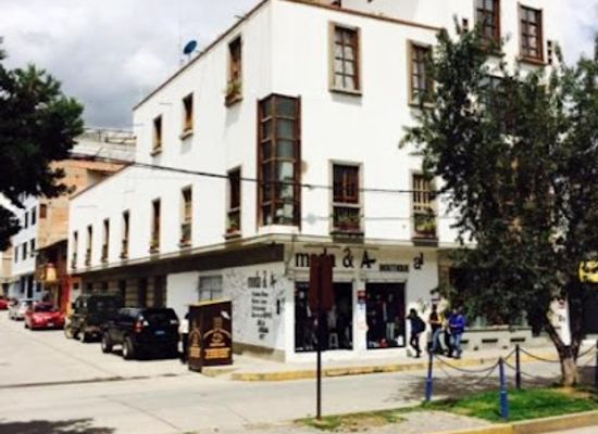 peru/huaraz/landmark/la-aurora-hotel