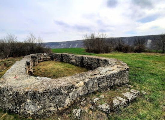 moldova/orheiul-vechi/landmark/medieval-church-remains