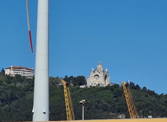 portugal/viana-do-castelo/landmark/praia-do-coral